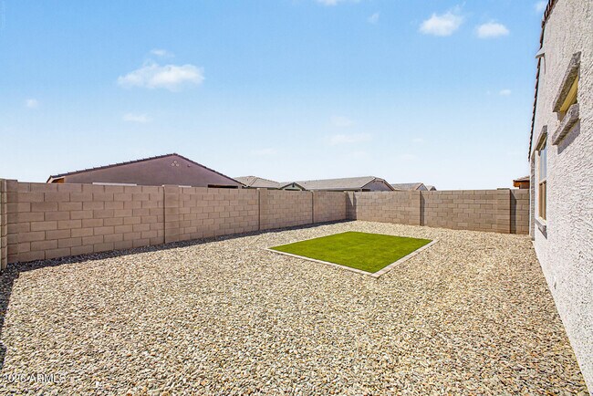 Building Photo - 15803 W Cottontail Ln