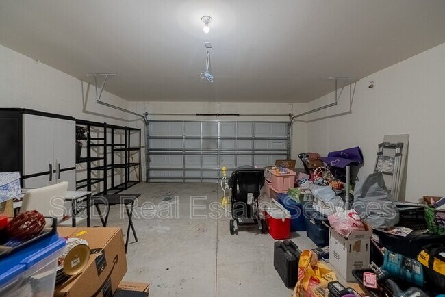 Building Photo - 3883 Resting Robin Ave