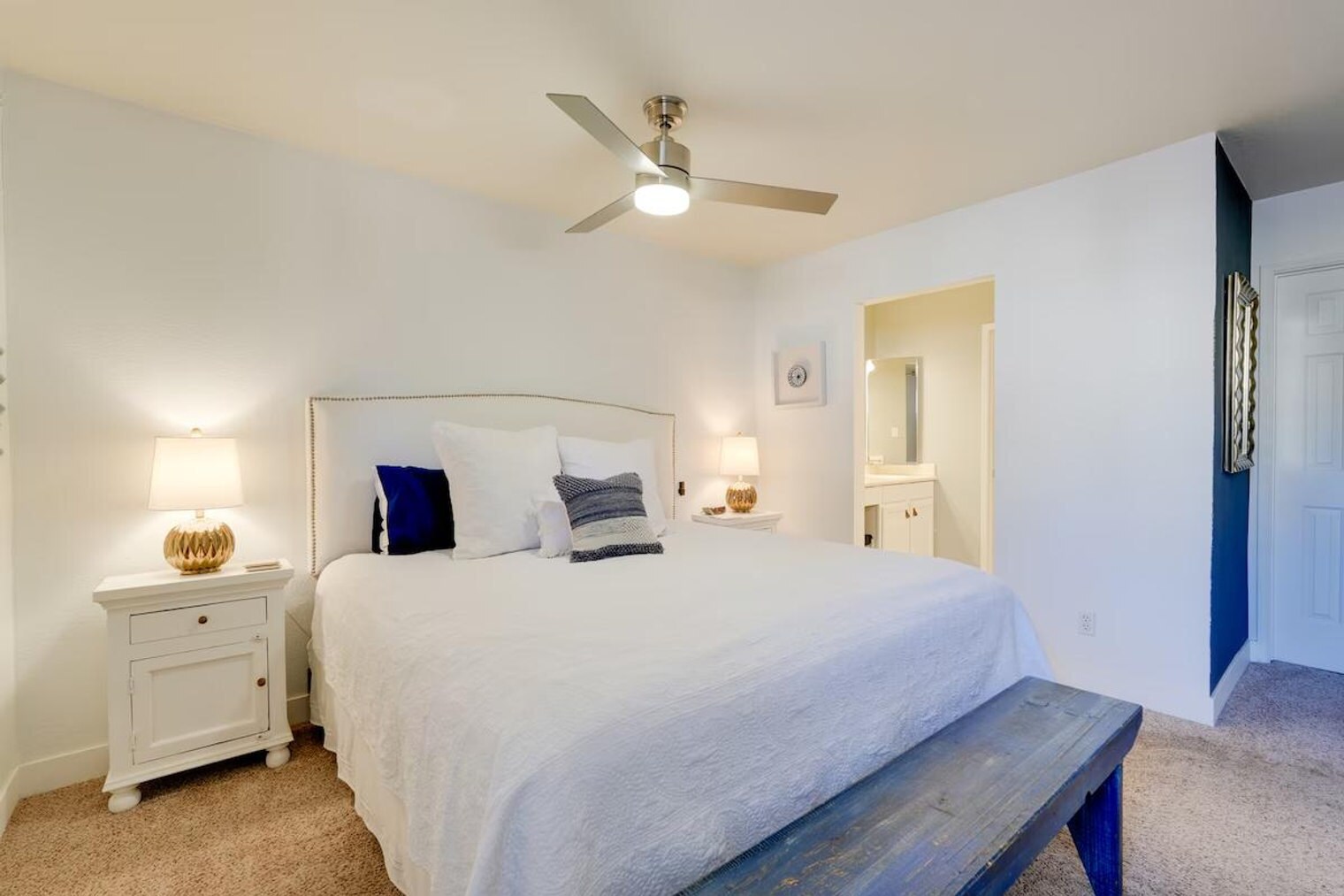 Building Photo - 8787 E Mountain View Rd