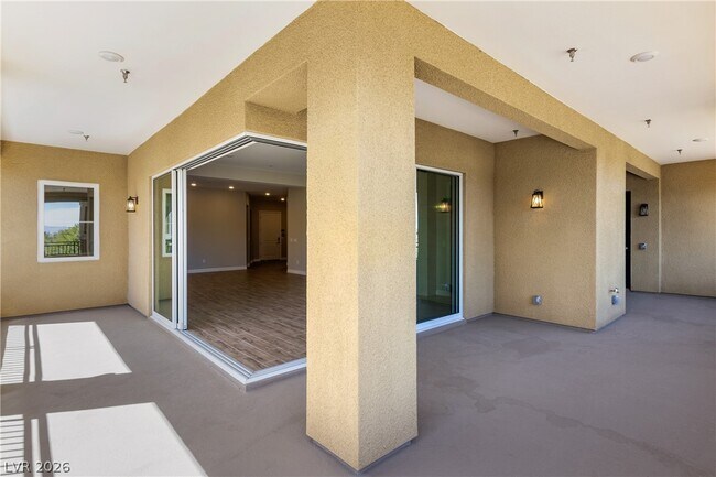 Building Photo - 132 Los Cabos Dr