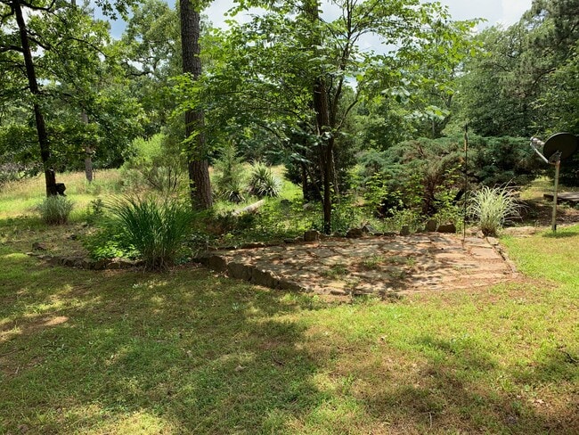 Building Photo - 31041 Dove Ln