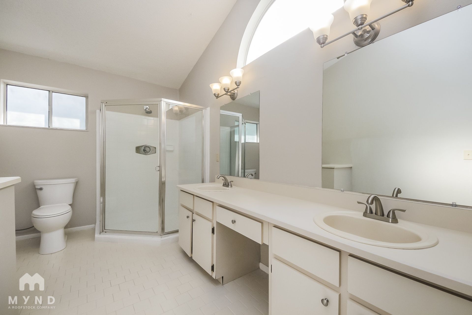 Building Photo - 2800 Falling Tree Cir