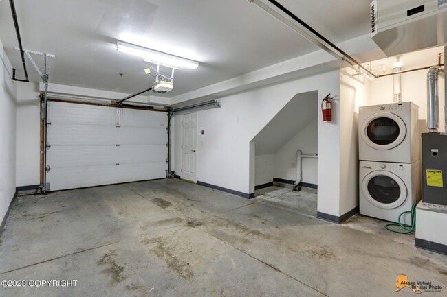 One Car Heated Garage w/Washer-Dryer - 270 E 56th Ave