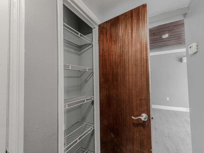 Building Photo - 112 W 34th St