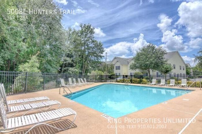 Building Photo - 5008L Hunters Trail