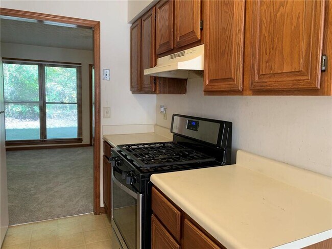 Building Photo - 1103 Booth Ct SW