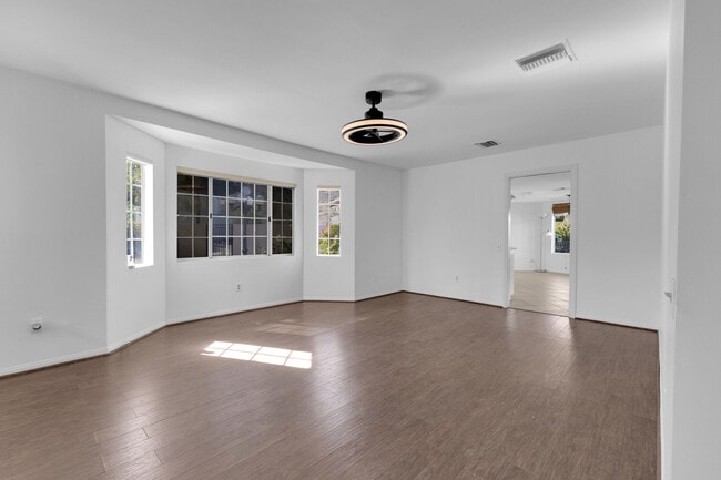 Building Photo - 39124 Channel Dr