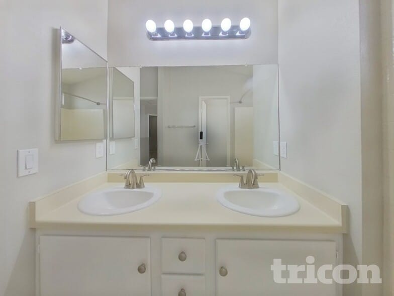 Building Photo - 3578 Tokyo Ct