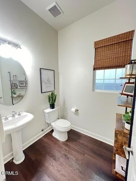 Building Photo - 1561 Thorpe Trl
