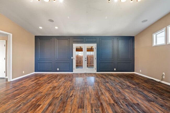 Building Photo - 2577 Elysium Ave