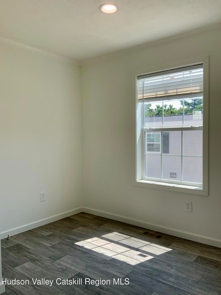 Building Photo - 1154 US-9