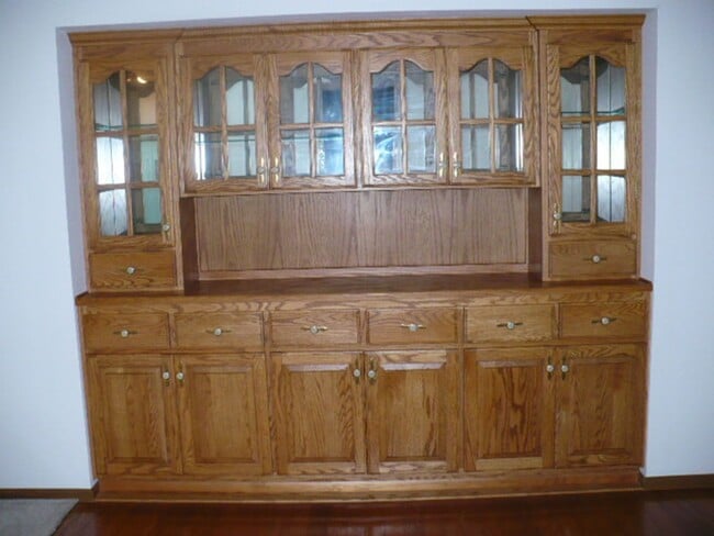 Building Photo - Thurston Charmer