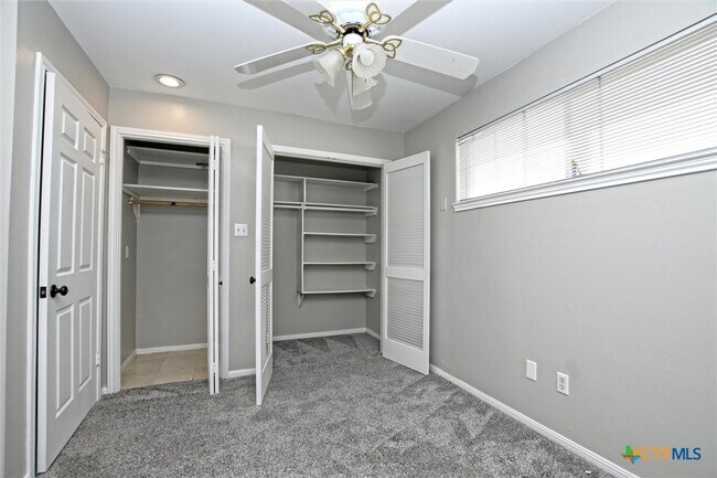 Building Photo - 641 W 31st 1/2 St