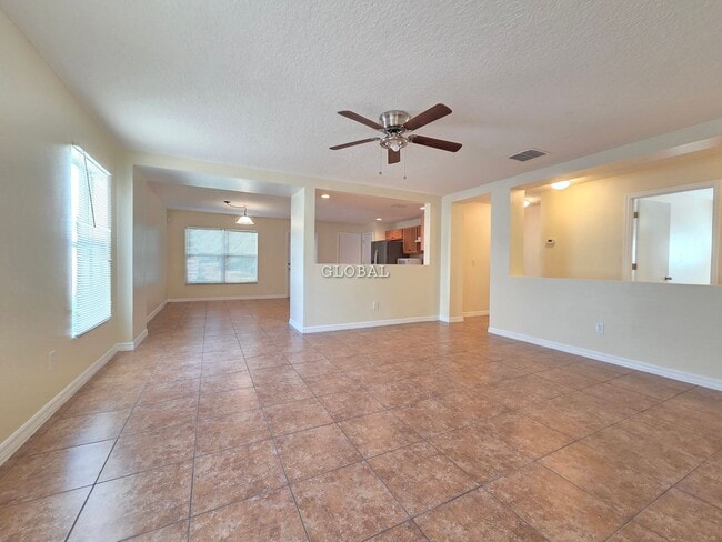 Building Photo - Majestic 4-Bed, 2-Bath Home in Avalon Park...