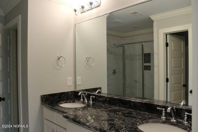 Building Photo - 2100 Remington Ct