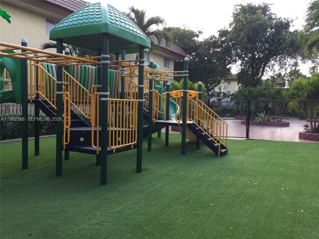 Building Photo - 8600 SW 109th Ave