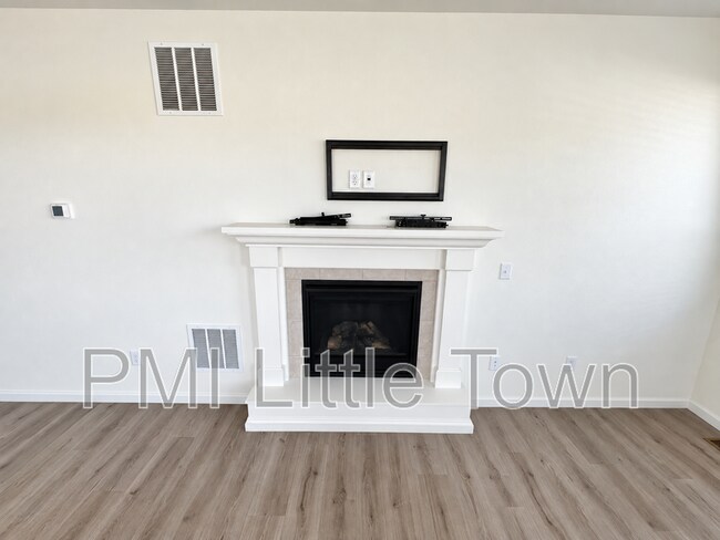 Building Photo - 132 N Patsburg St