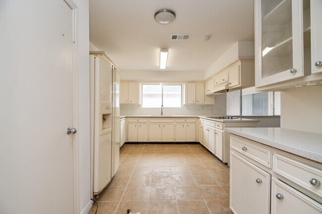 Building Photo - 6411 Teal Run Dr