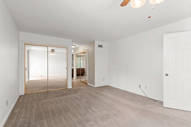 Building Photo - 1696 Caminito Aliviado