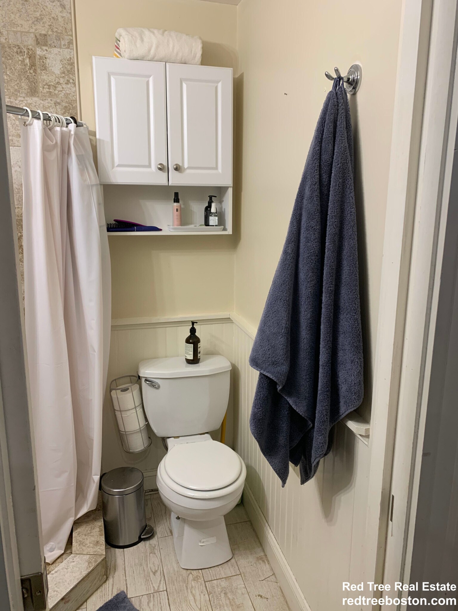 Building Photo - 61 Joy St