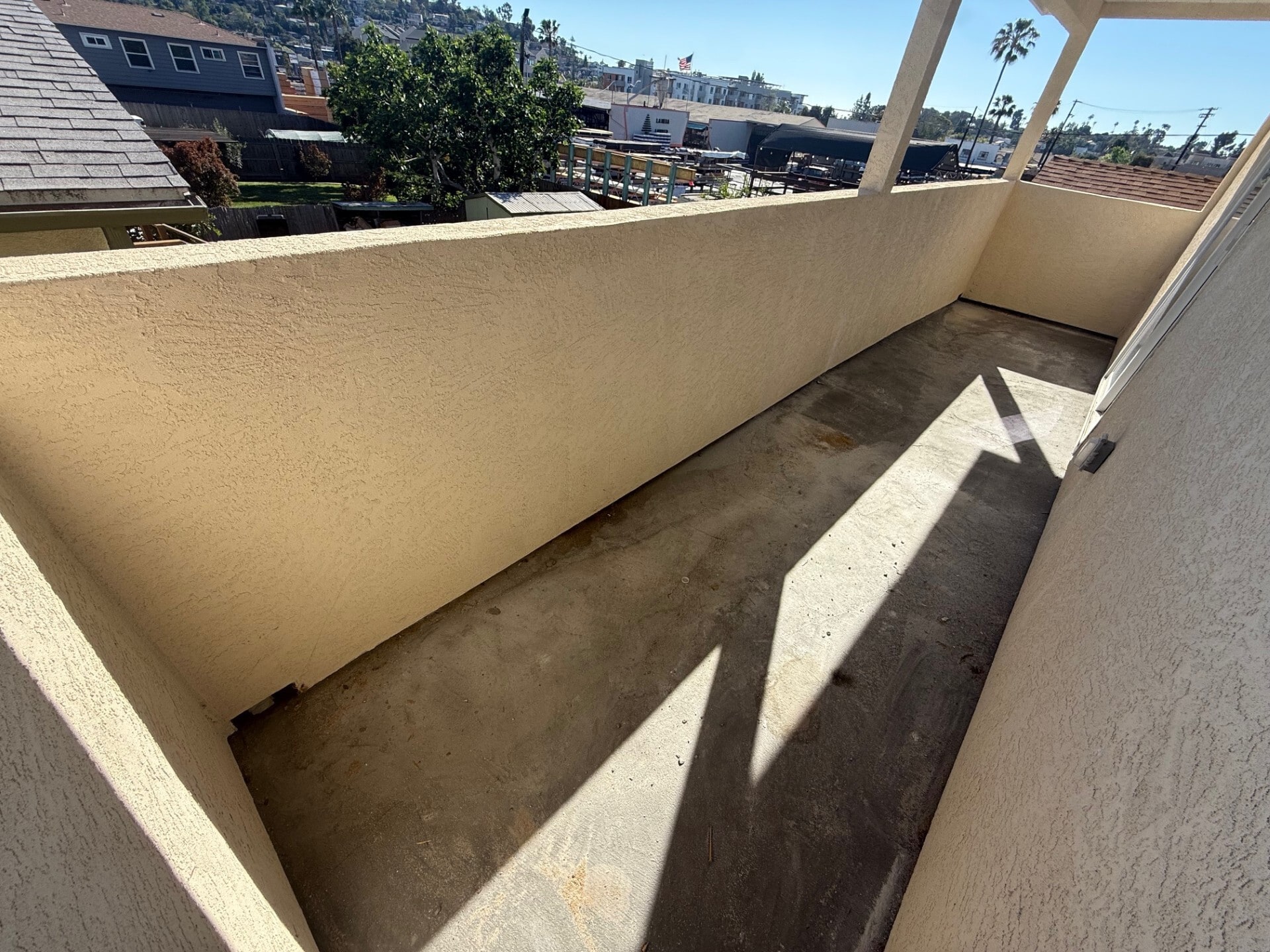 Building Photo - 4860 Palm Ave