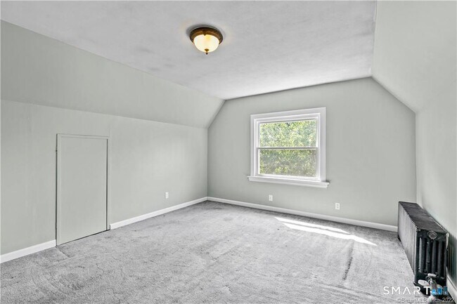 Building Photo - 171 Norton St