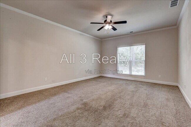 Building Photo - 225 Barnett Ln Ln