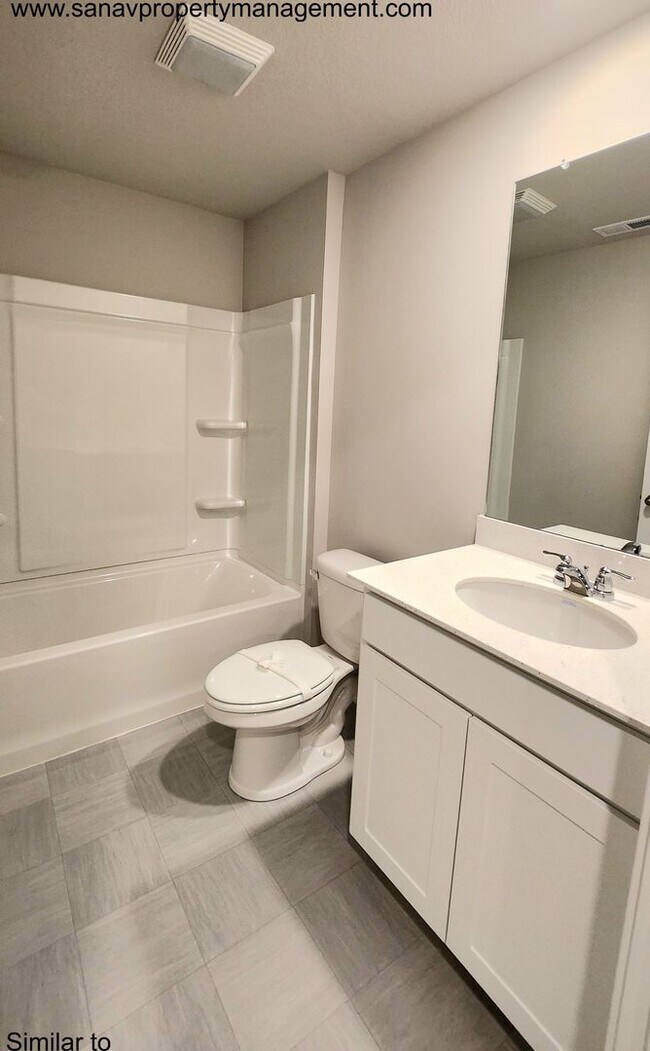 Building Photo - Spacious Single-Family Ranch with Finished Basement in West Des Moines – Now Just $1995 (Was $2095)!