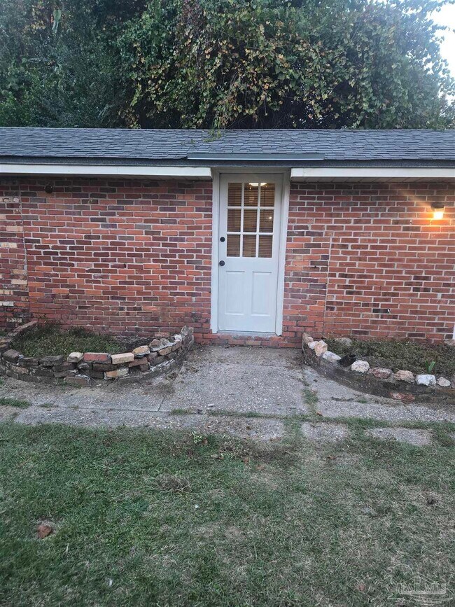 Building Photo - 6111 Lebanon Ln