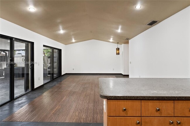 Building Photo - 9850 NW 15th Ct