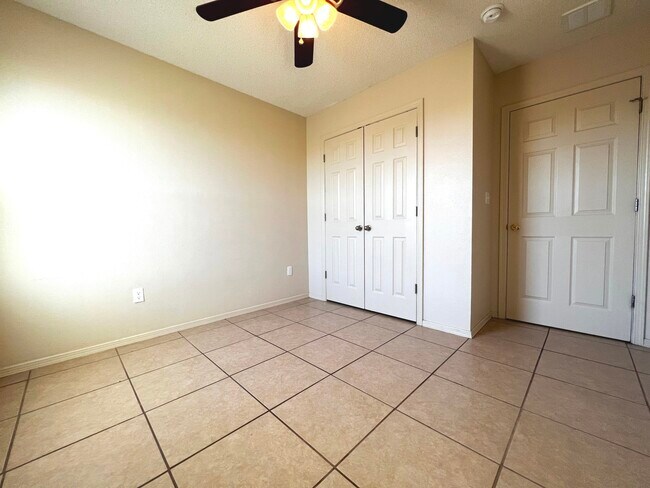 Building Photo - 10183 Dijon Pl