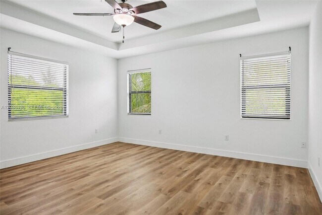 Building Photo - 23271 SW 118 Ave