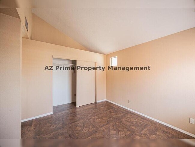 Building Photo - 1650 N Ventura Ln