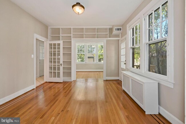 Building Photo - 3808 Veazey St NW