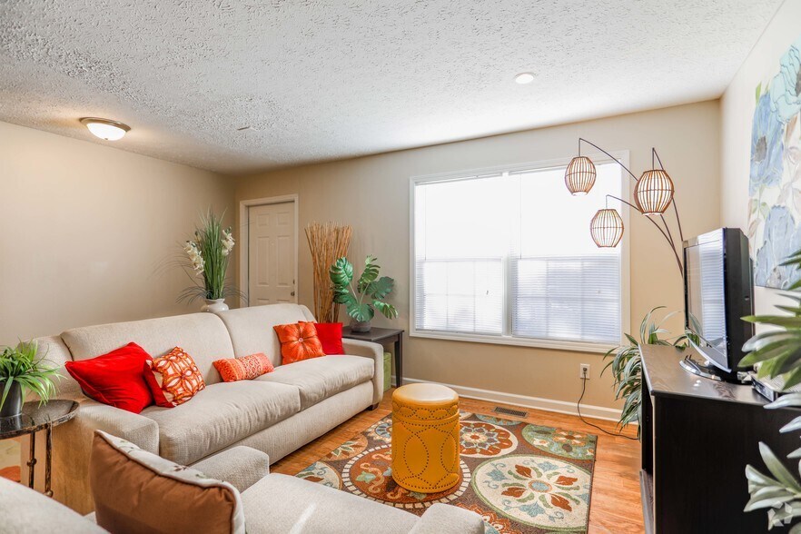 Hidden Hills at Oakdale 2201 S Oakdale Dr Bloomington IN 47403