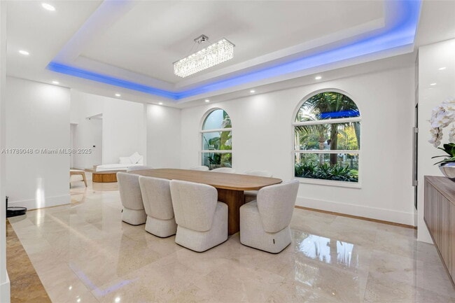 Building Photo - Southwest 130th Terrace, Miami, FL 33156 -...