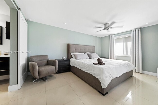 Building Photo - 217 E Acre Dr