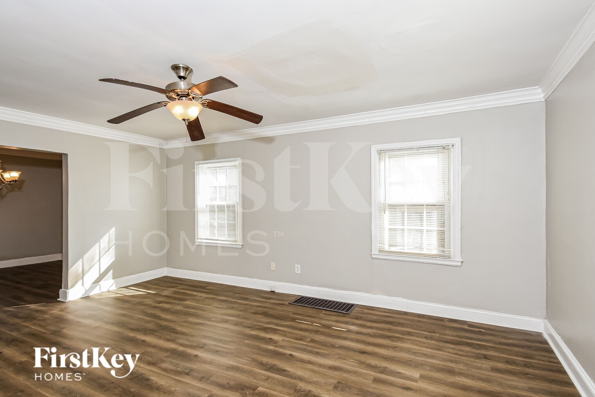 Building Photo - 1567 Mayflower Ave SW