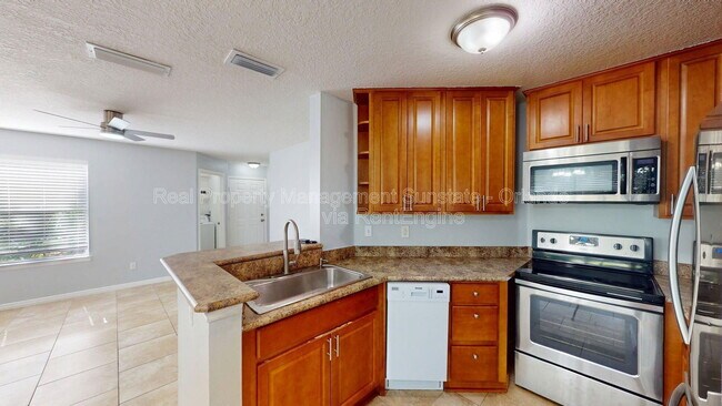 Building Photo - 714 Sugar Bay Way