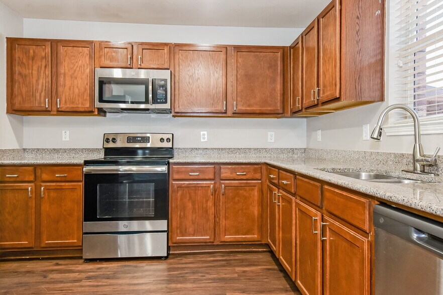 Building Photo - 309 Coneflower Dr