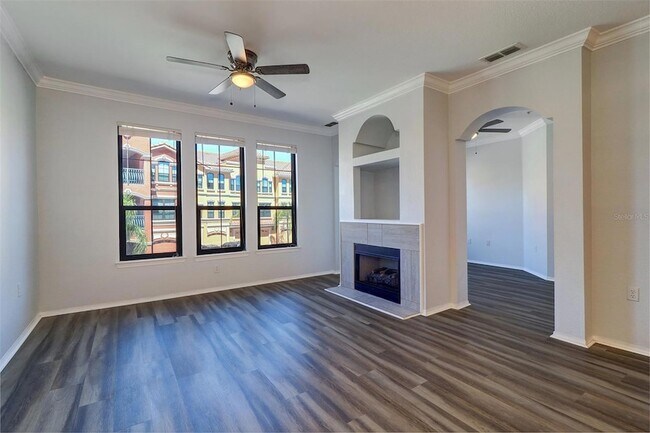 Building Photo - 2722 Via Tivoli