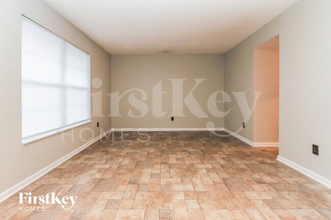 Building Photo - 1164 Chestnut Ln