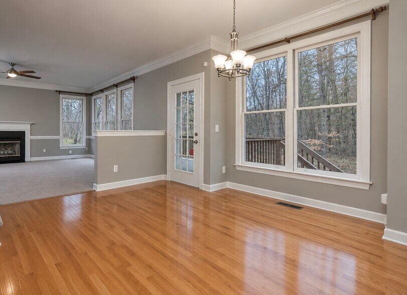 Building Photo - 5916 Weston Dr
