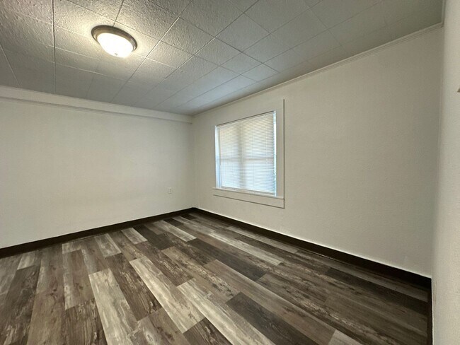 Building Photo - N3rd234