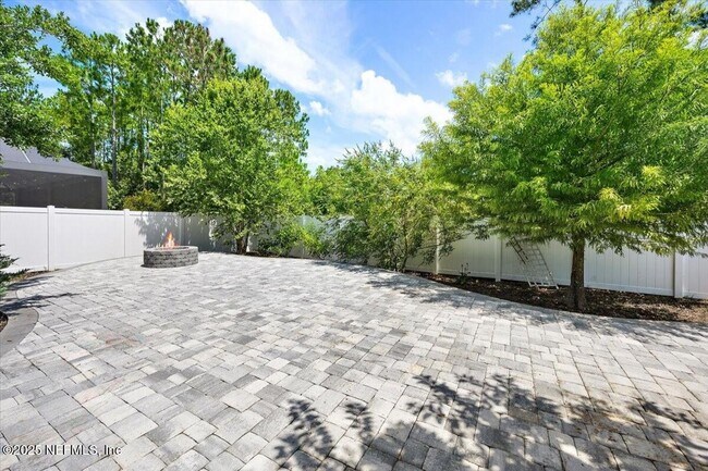 Building Photo - 94 Cabot Pl