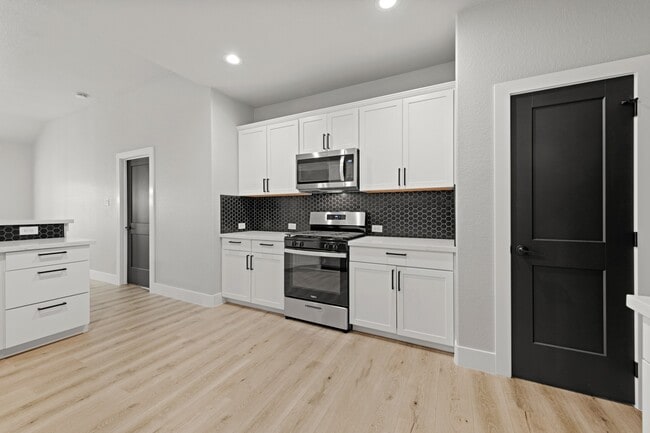 Building Photo - 169 Frst Hts Ln