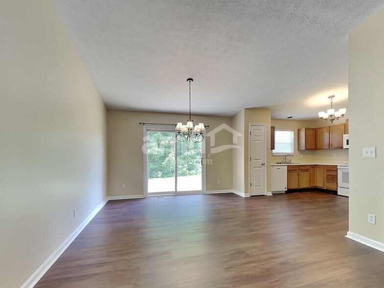 Building Photo - 410 Morning Sun Dr