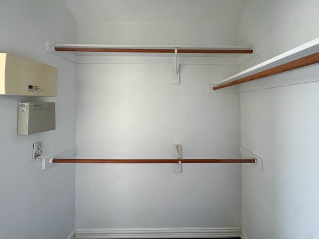 Building Photo - 44 Heron Dr