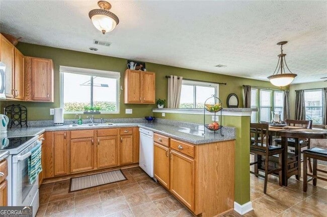 Building Photo - 3930 Cutler Donahoe Way