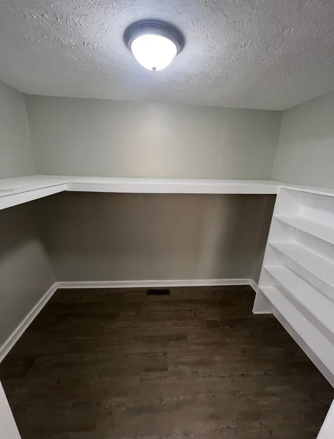 Primary Photo - 2 Bed 2 Bath Mobile Home